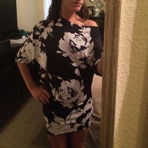 👀 beautiful dress/shirt. Barely worn