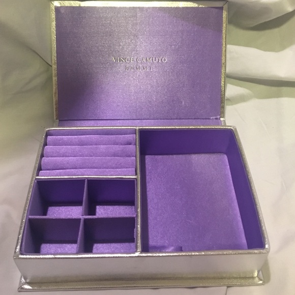 Vince Camuto Jewelry Box💜