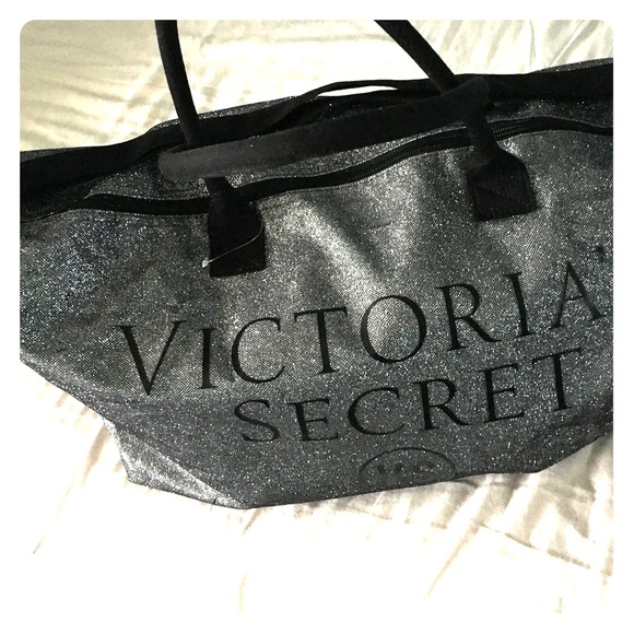 Victoria Secret tote duffle bag