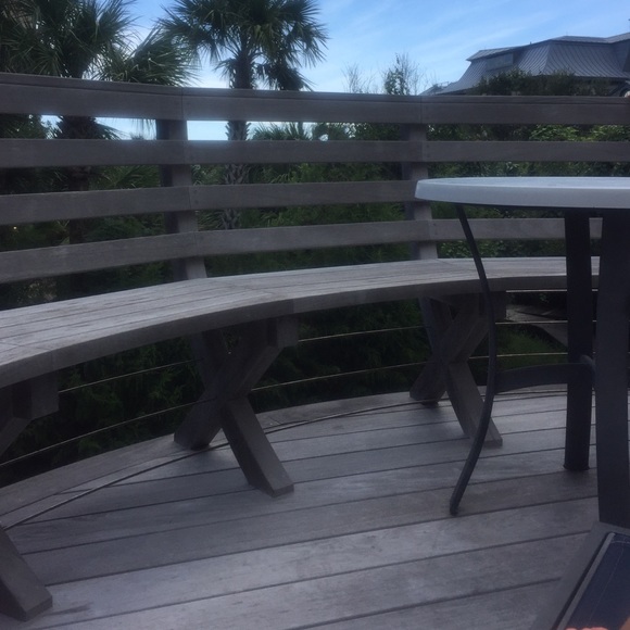 Meet your Posher, Jennifer - Picture 1 of 1