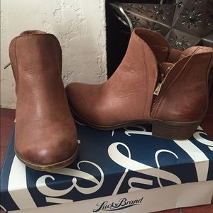 Lucky brand tan ankle boots