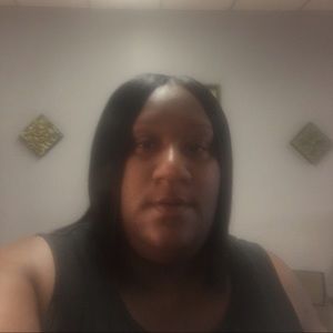 Meet your Posher, Cassandra