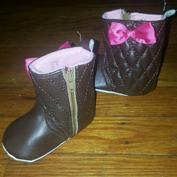 Infant boots - Picture 2 of 3