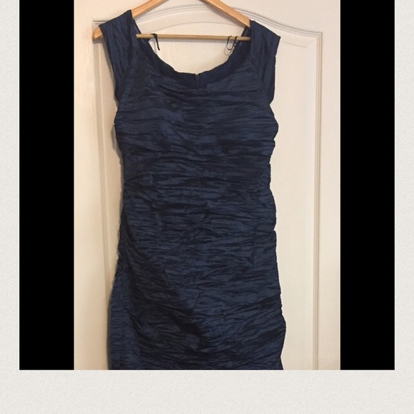 Formal down - Picture 3 of 3