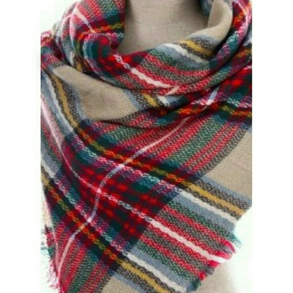 Tan tartan blanket scarf - Picture 3 of 3