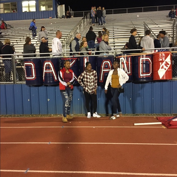 Meet your Posher, Kotia - Picture 2 of 2