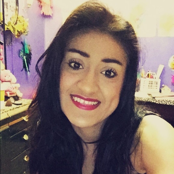 Meet your Posher, Diana