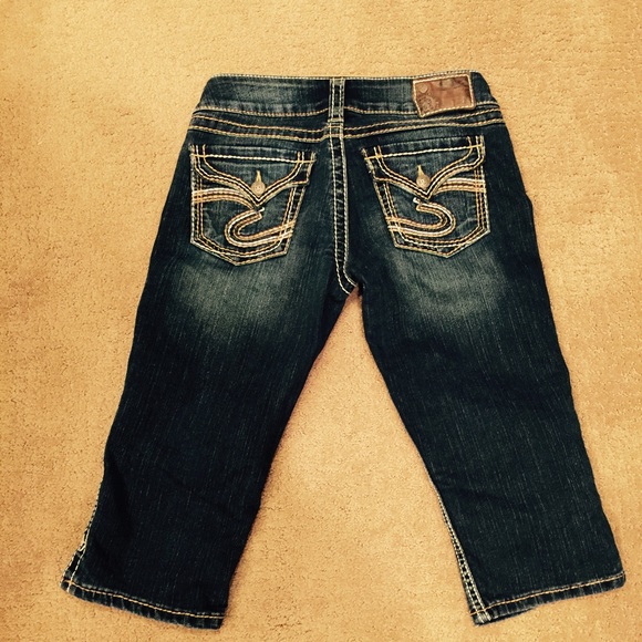 Silver knee length capris