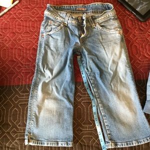 Hudson denim capris Sz 28