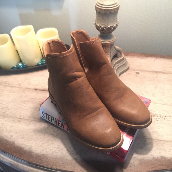 Nude booties