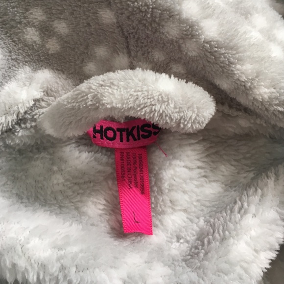 ✨Plush Bath Robe✨ - Picture 2 of 3