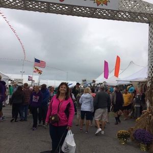 Meet your Posher, Dot