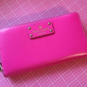 Kate Spade zip around Stacy wallet hot pink