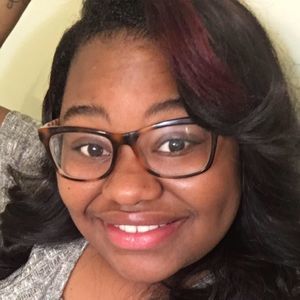 Meet your Posher, Alexus