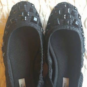 Simply Vera jeweled flats