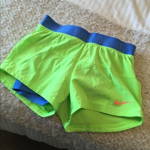 Nike Shorts - XS