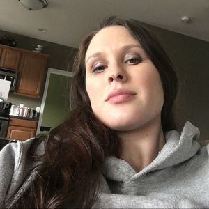 Meet your Posher, Naomi