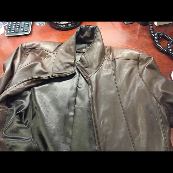 Very soft Leather jacket slightly wore, 100% cuir