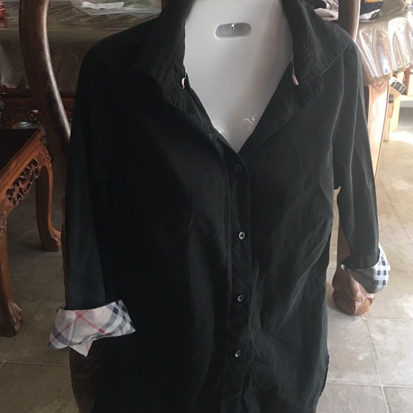 Burberry 3/4 sleeve button down shirt