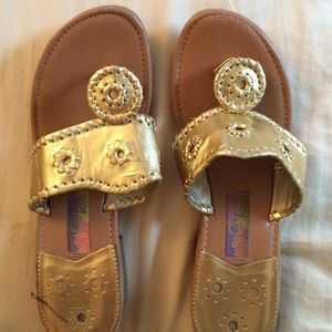 Gold jack roger look alike