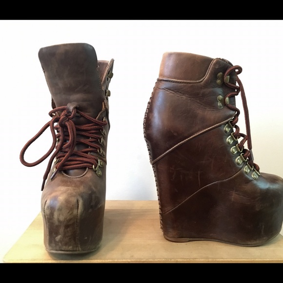 Jeffrey Lace up platform bootie
