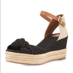 Tory Burch knotted bow wedges