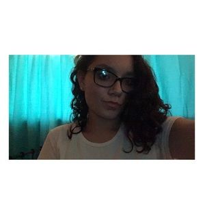 Meet your Posher, Annalise