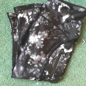 Lululemon run with the sun crops 4