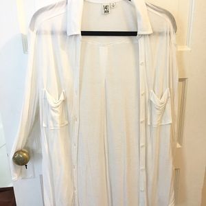 14th & Union white long sleeve