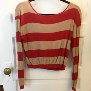 Long sleeve crop top