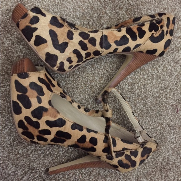 Size 8 Cheetah Print Heels
