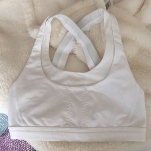 Lululemon sports bra