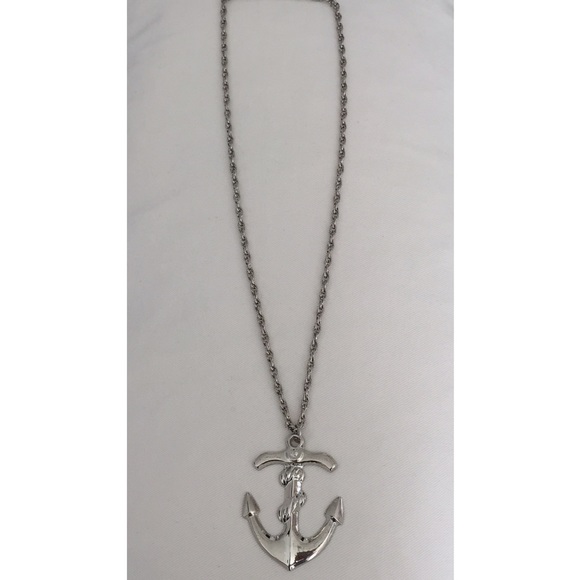 Long anchor necklace