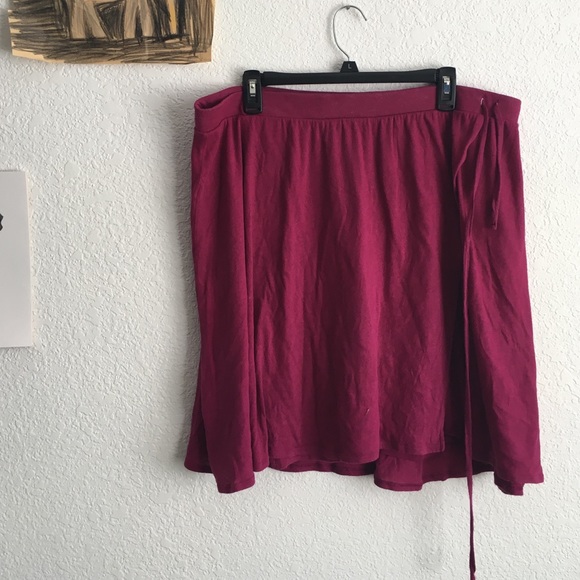 XL magenta Old Navy wrap skater skirt