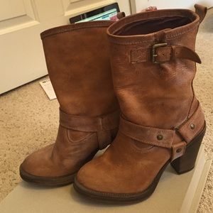 Steve Madden boots