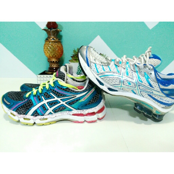 BUNDLE ASICS 14$