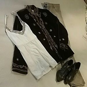 🚫SOLD🚫Dress Barn Velvet Jacket