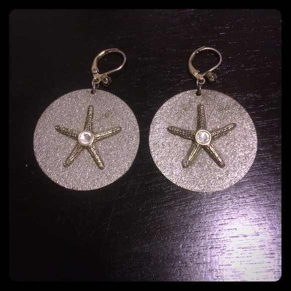 Betsey Johnson starfish earrings