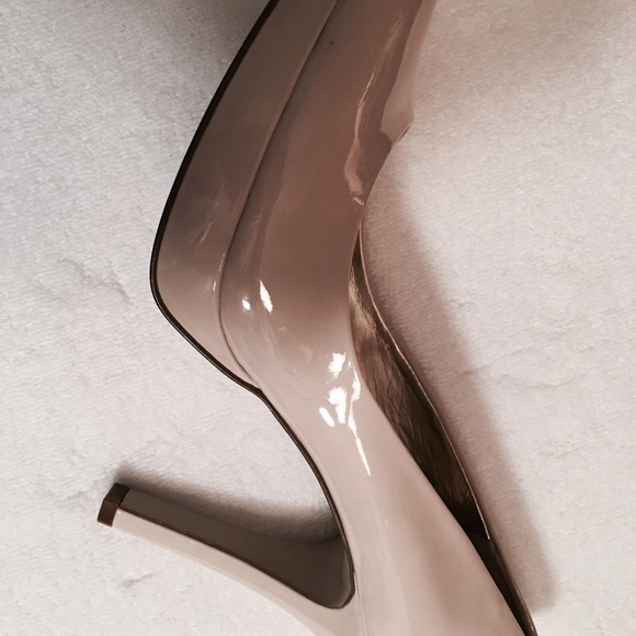 Shoes - Picture 2 of 3