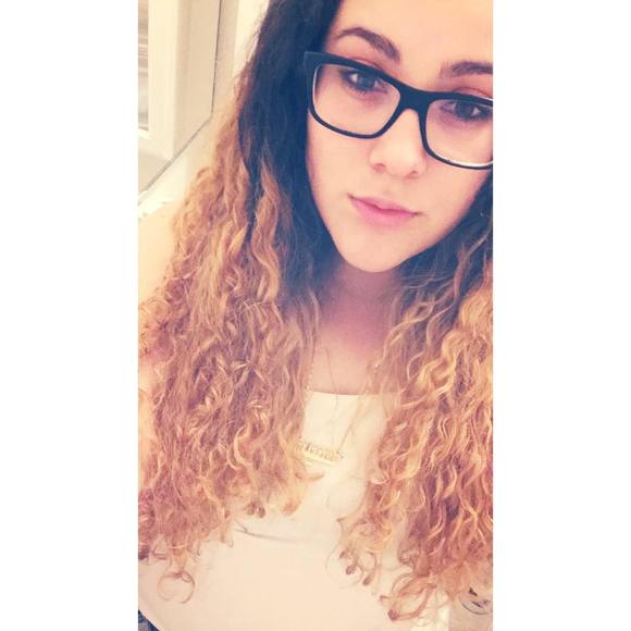 Meet your Posher, Griselle - Picture 1 of 1