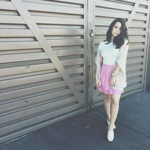 Meet your Posher, Dalia