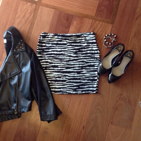 Forever 21 mini skirt