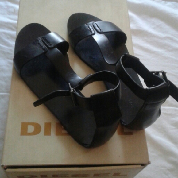 Black sandals