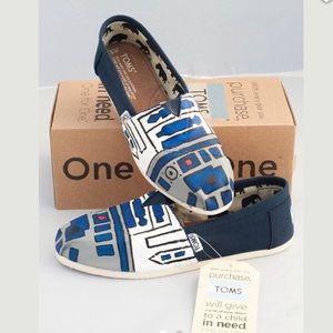 R2D2 hand painted Toms