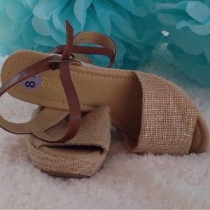 Fancy & Comfy Kenneth Cole Reaction Sandals