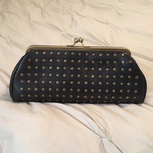 Black studded flat iron clutch 💕heat resistant