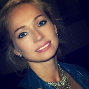 Meet your Posher, Elena