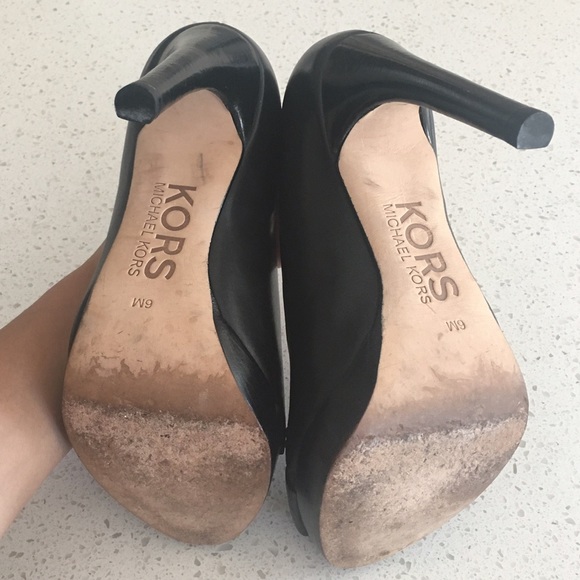 Michael Kors Open Toe Heels - Picture 3 of 4