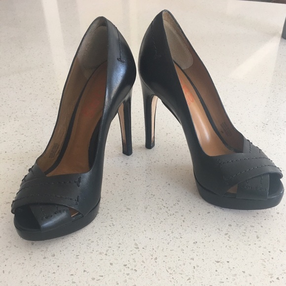 Michael Kors Open Toe Heels - Picture 4 of 4