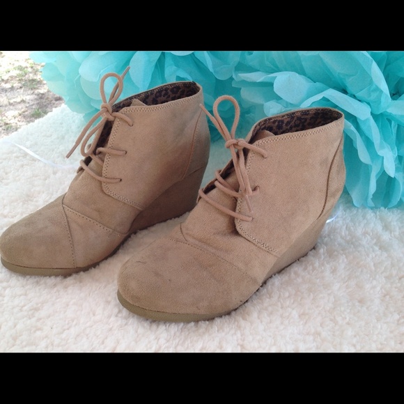 Super Cute Wedge Booties by CityClassified